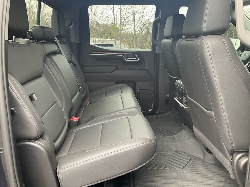 Used 2024 Chevrolet Silverado 1500 LT Trail Boss w/ Convenience Package II image 13