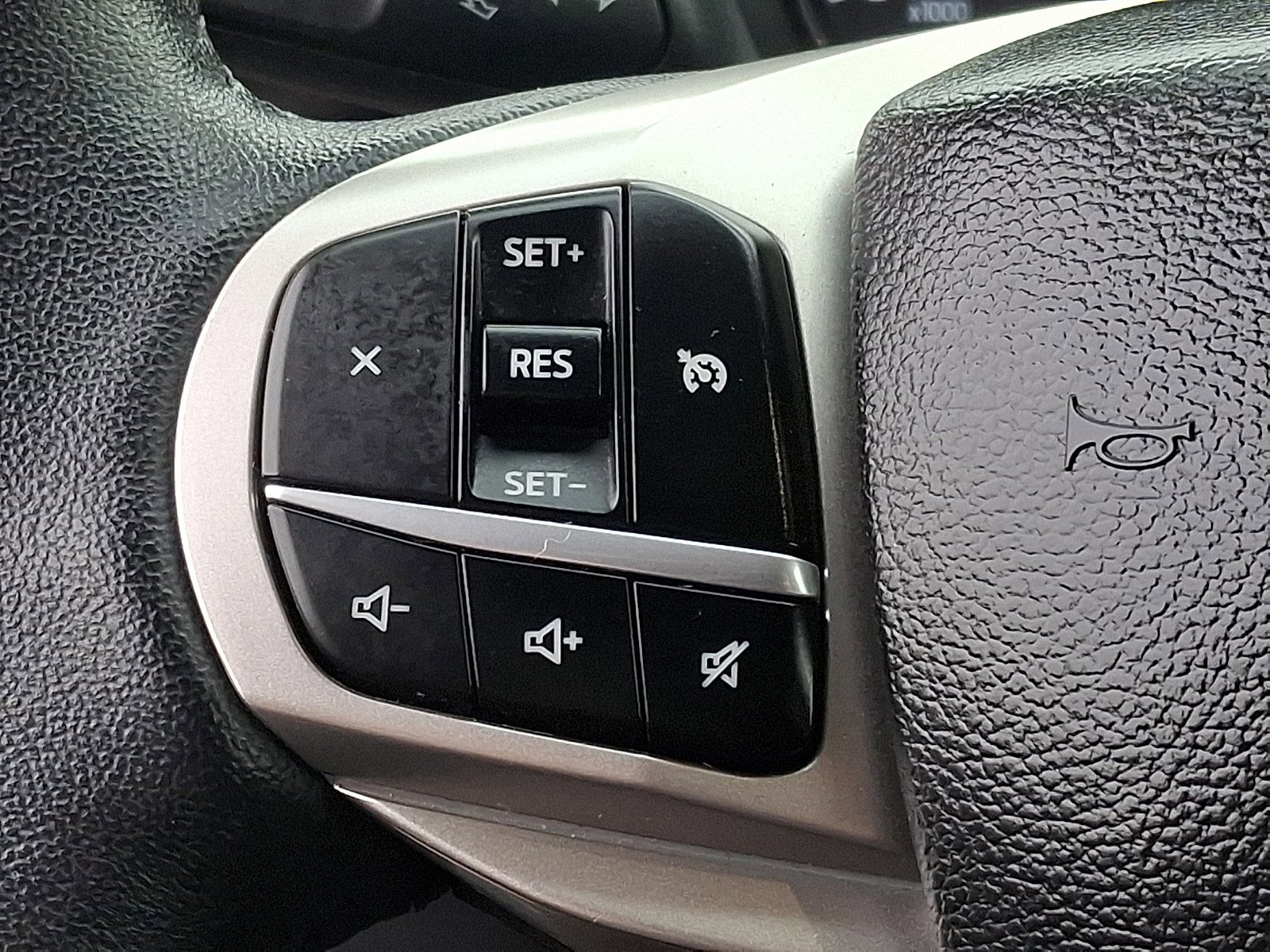 Certified 2023 Ford Explorer XLT w/ Equipment Group 202A image 19