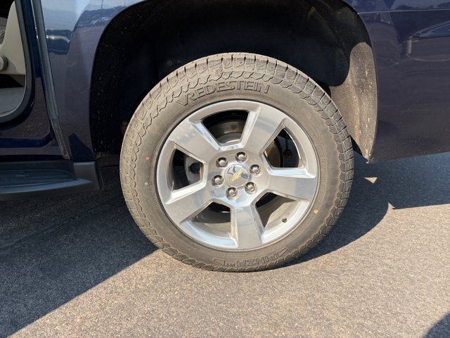 Used 2017 Chevrolet Suburban LT AWD/4WD image 25
