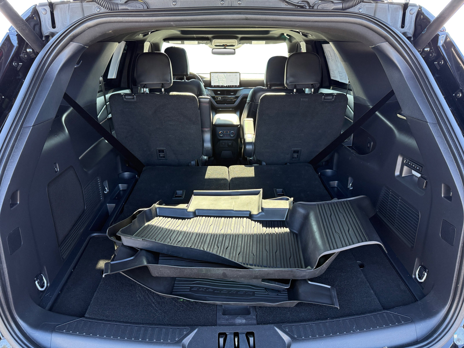 Certified 2025 Ford Explorer ST w/ Sun And Sound Package AWD/4WD image 17