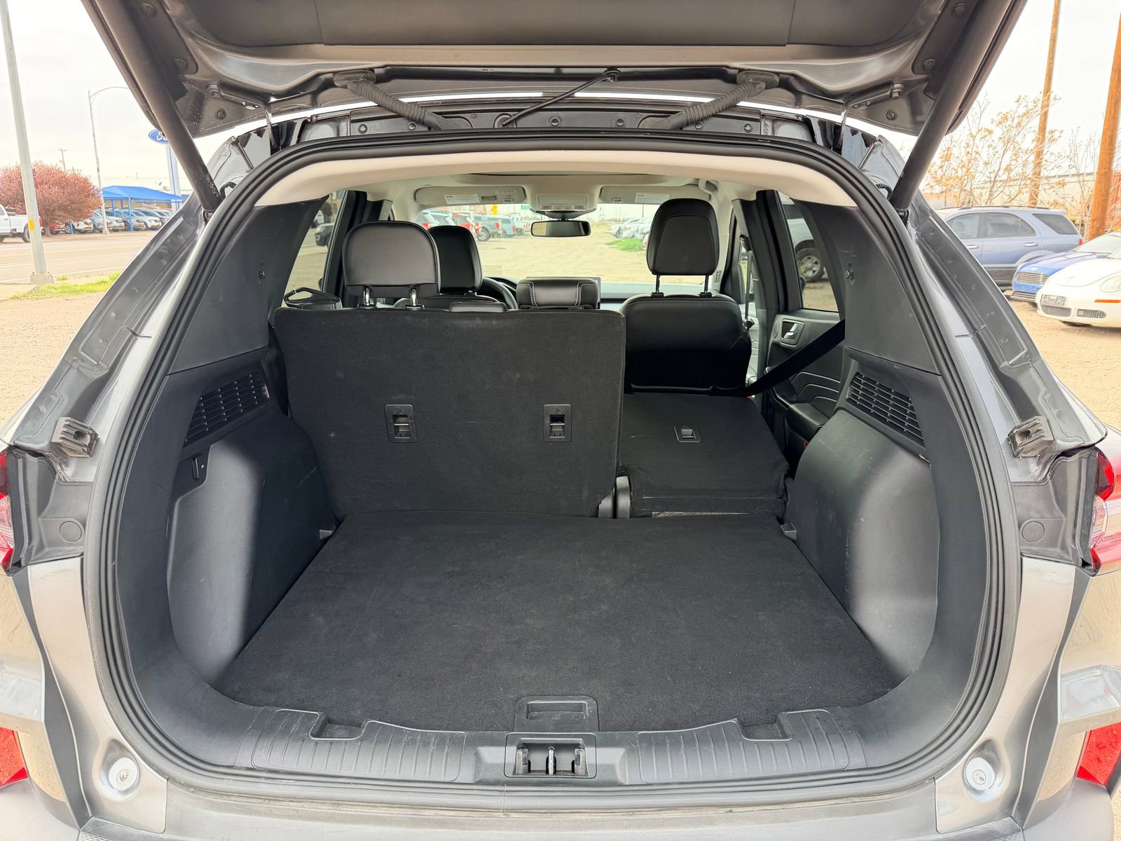 Certified 2024 Ford Escape SE w/ PHEV Premium Package image 23