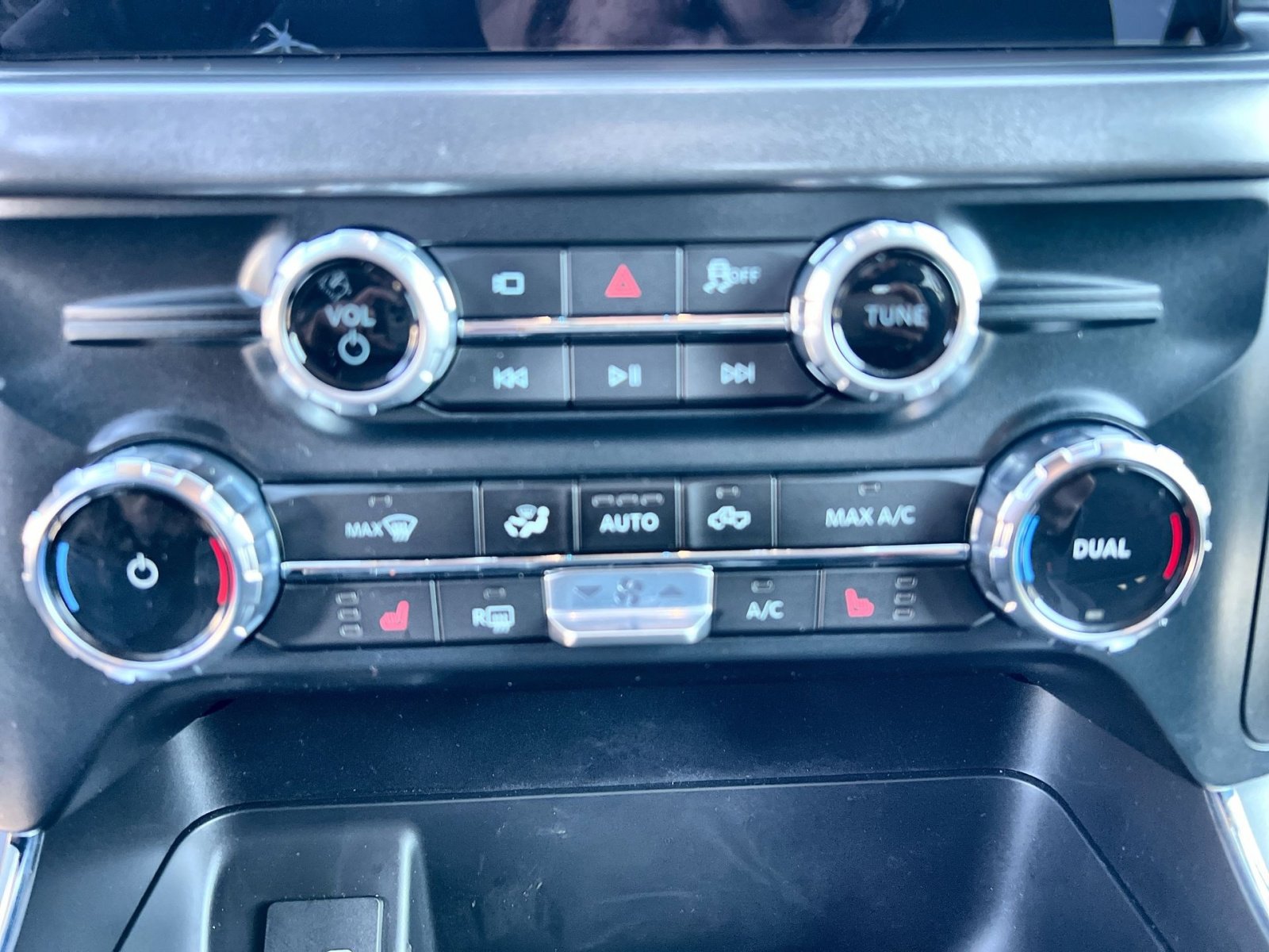 Certified 2025 Ford F150 XLT w/ Equipment Group 302A MID image 21