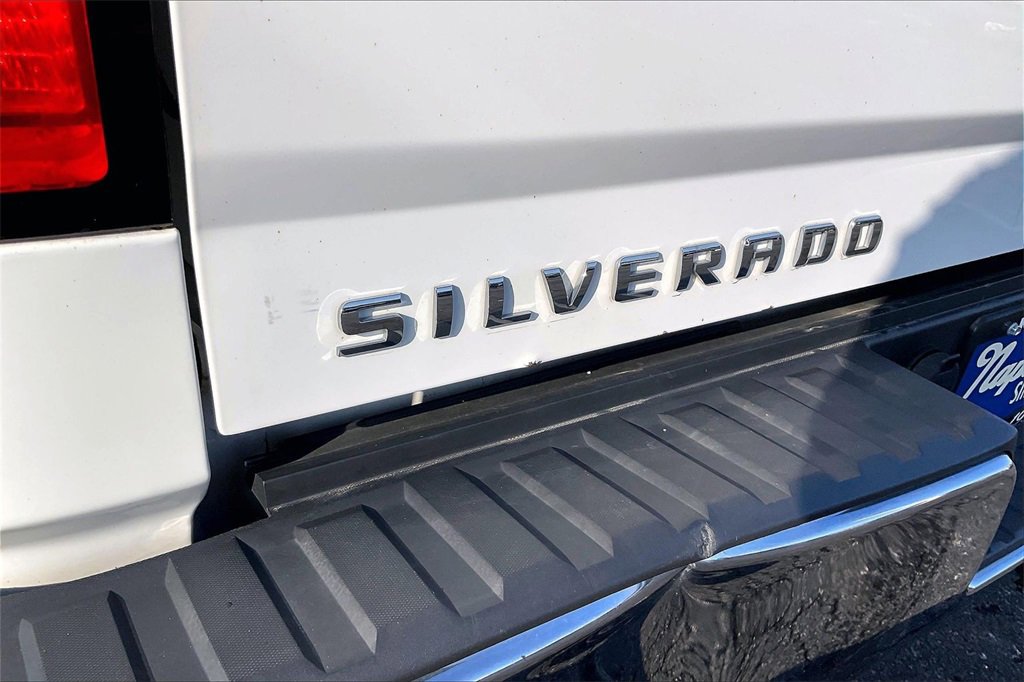 Used 2018 Chevrolet Silverado 1500 LT w/ All Star Edition image 29