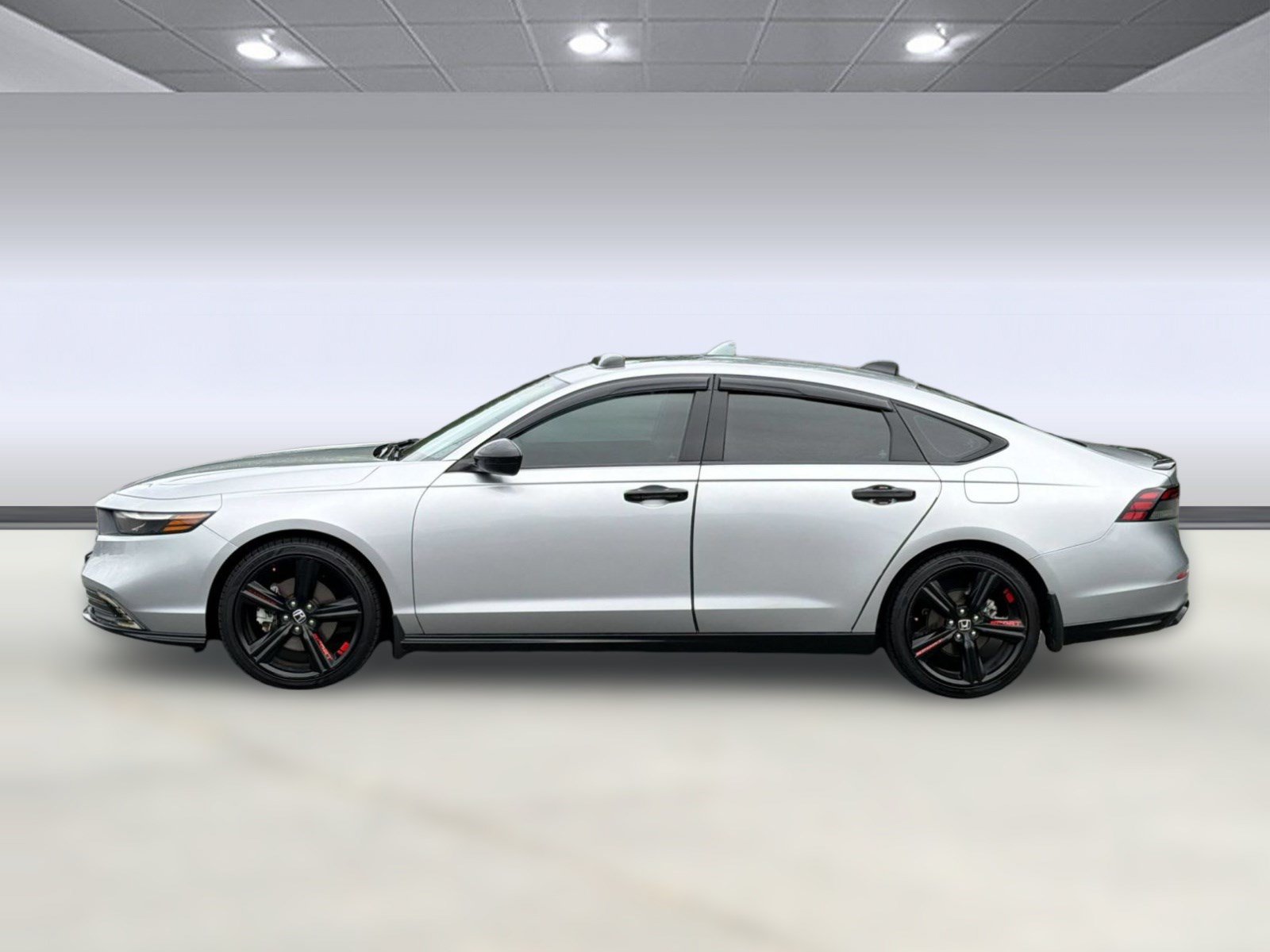 Used 2023 Honda Accord Sport image 2