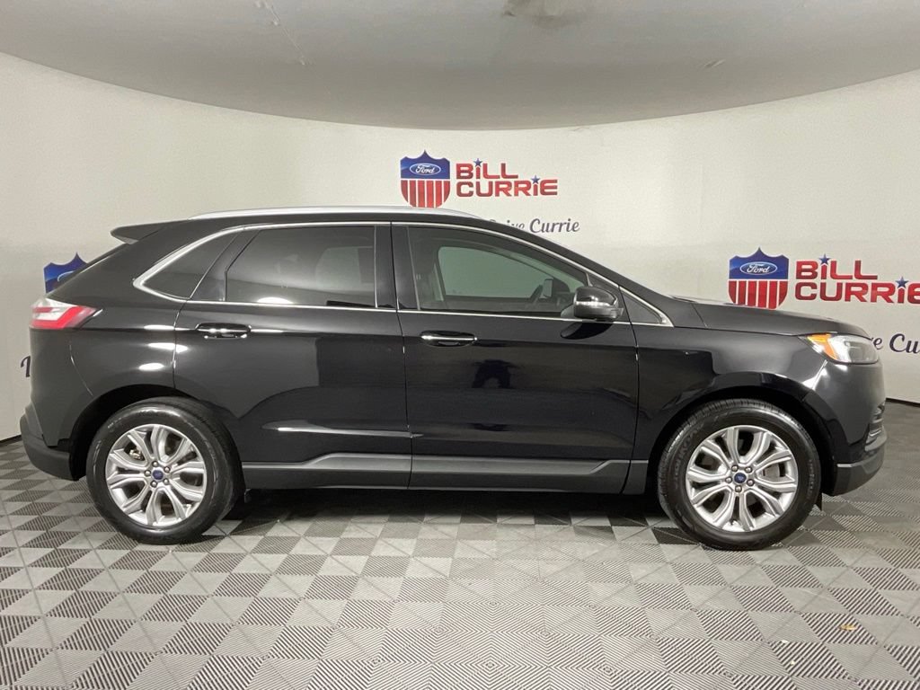 Certified 2022 Ford Edge Titanium AWD/4WD image 2