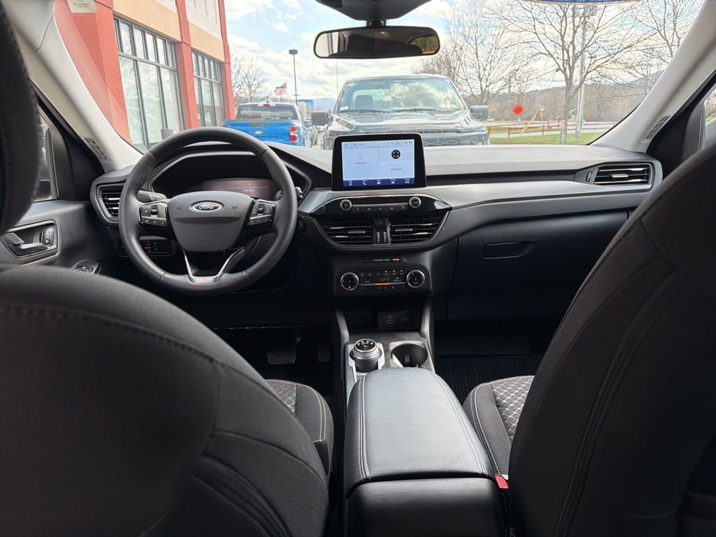 Certified 2023 Ford Escape Active AWD/4WD image 37