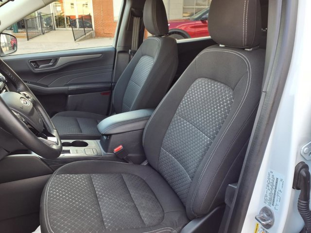 Certified 2023 Ford Escape Active AWD/4WD image 3