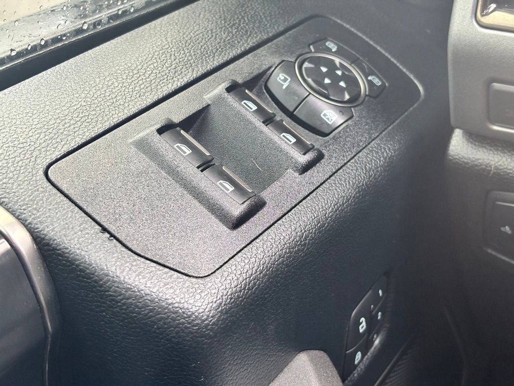 Certified 2020 Ford F150 Raptor w/ Equipment Group 802A Luxury image 38