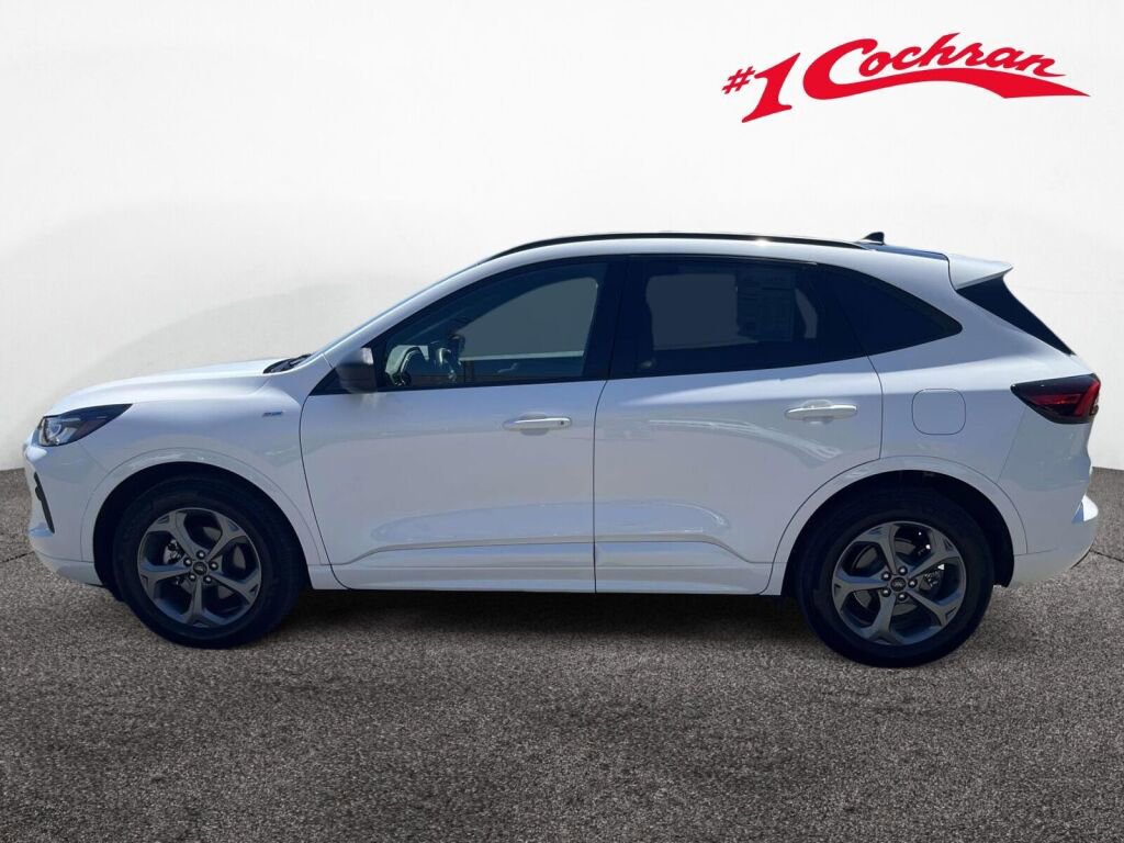Certified 2023 Ford Escape ST-Line w/ Tech Pack #1 AWD/4WD image 10