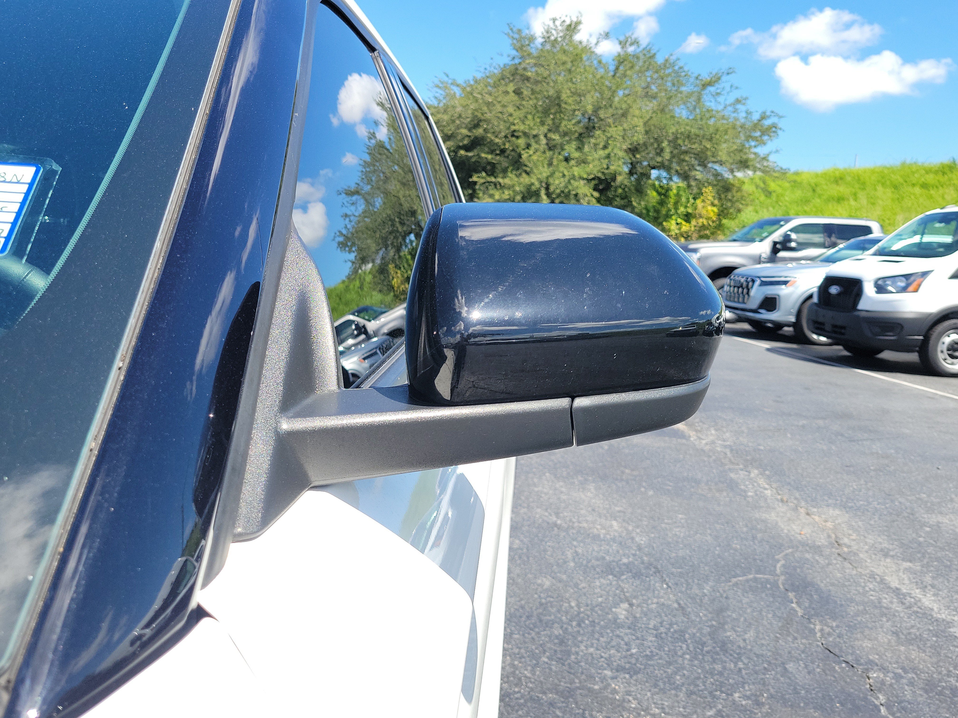 Certified 2024 Ford Explorer XLT w/ Equipment Group 202A RWD image 4