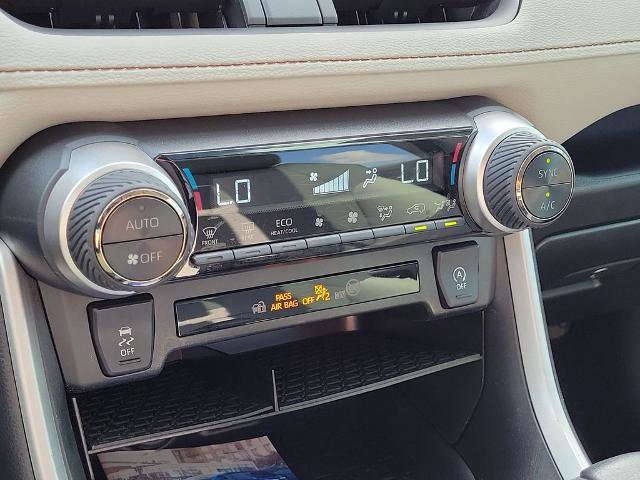 Used 2023 Toyota RAV4 XLE w/ Convenience Package FWD image 32