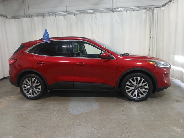Certified 2022 Ford Escape Titanium w/ Class II Trailer Tow Package image 5