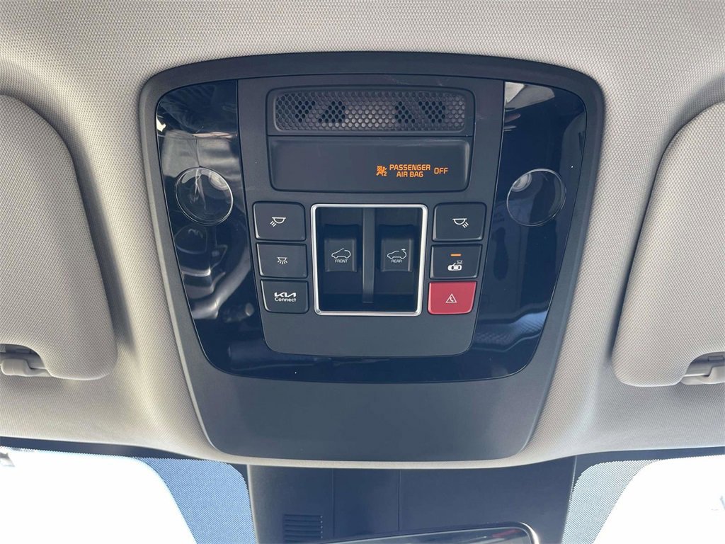 Used 2024 Kia Carnival SX Prestige image 29