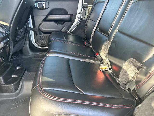 Used 2024 Jeep Wrangler Unlimited Rubicon AWD/4WD image 17
