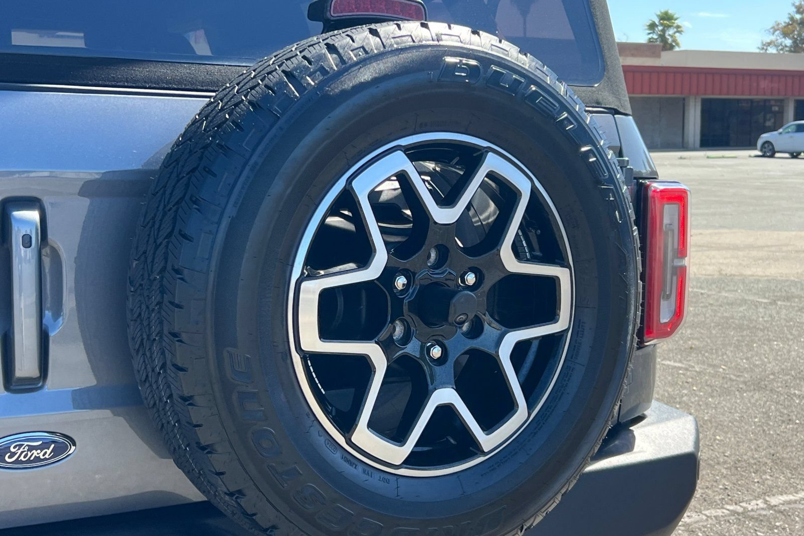 Certified 2024 Ford Bronco Outer Banks AWD/4WD image 46