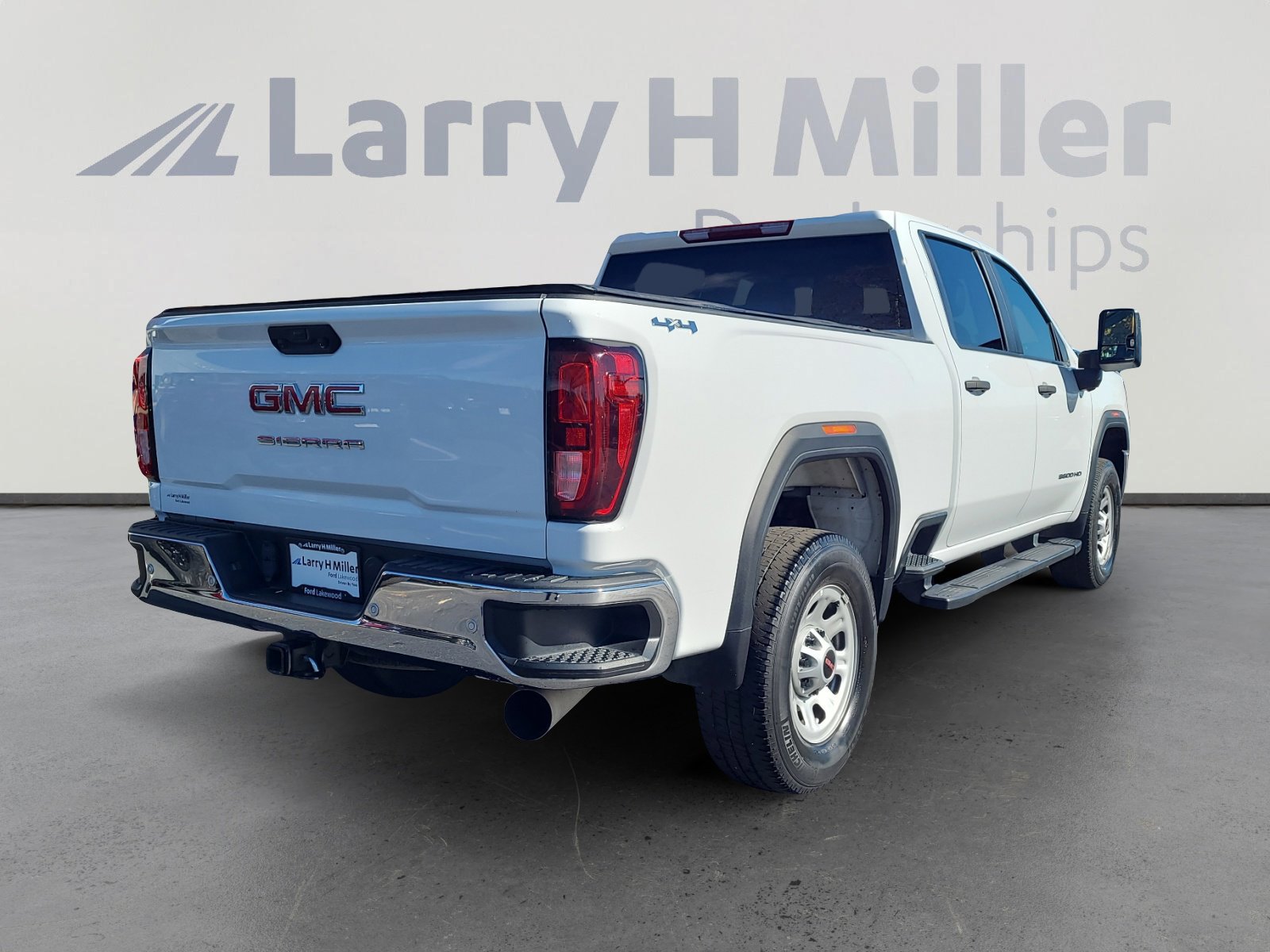 Used 2023 GMC Sierra 3500 Pro w/ Gooseneck/5TH Wheel Package image 5