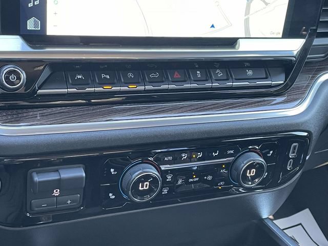 Used 2025 Chevrolet Silverado 1500 LT Trail Boss w/ LT Trail Boss Premium Package AWD/4WD image 28