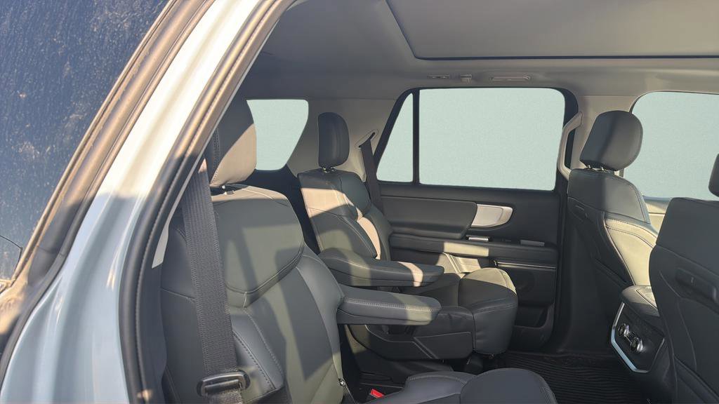 Certified 2026 Ford Expedition Active AWD/4WD image 27