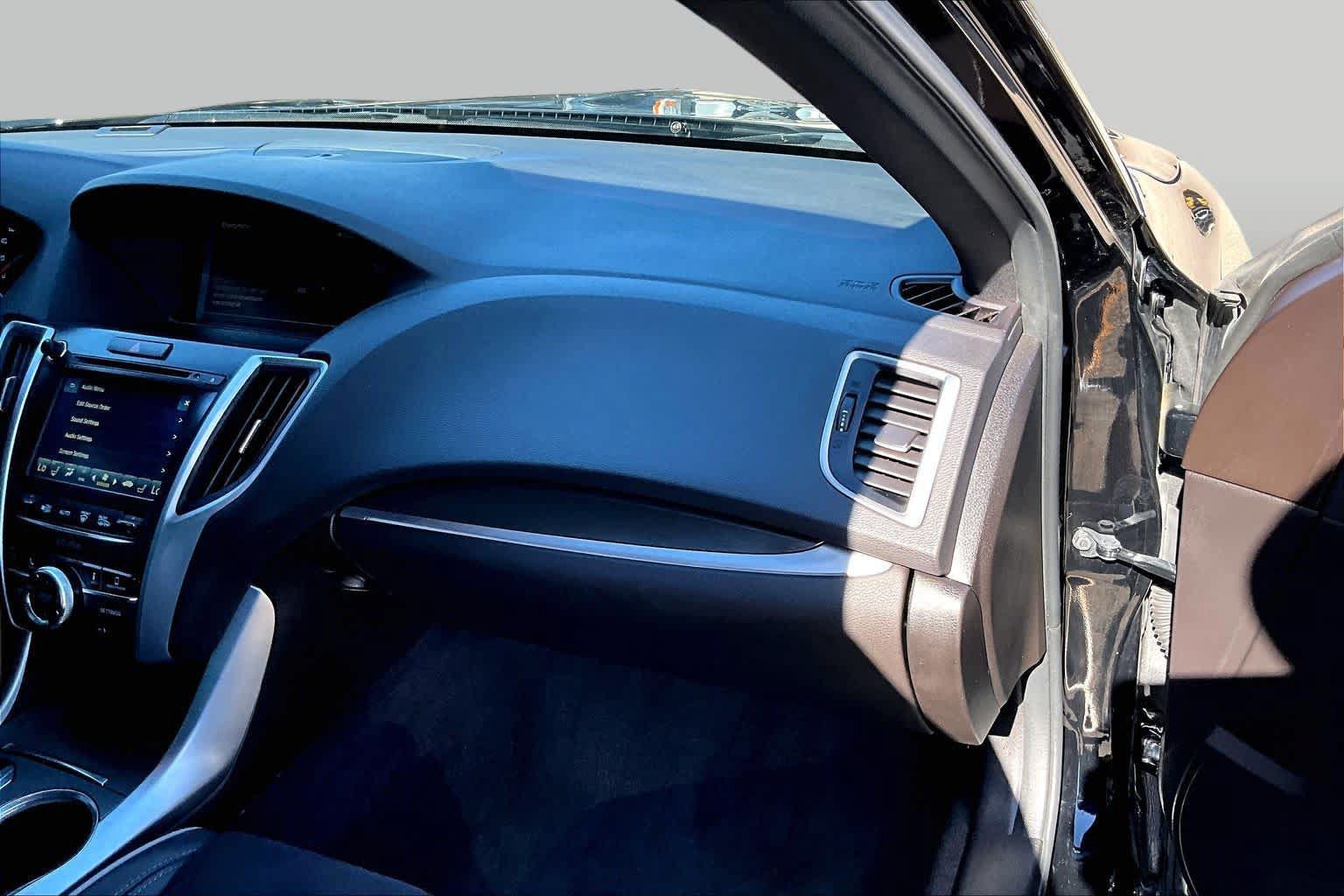 Used 2018 Acura TLX w/ Technology & A-SPEC Package FWD image 19