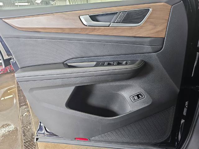 Used 2025 Volkswagen Atlas SE FWD image 25