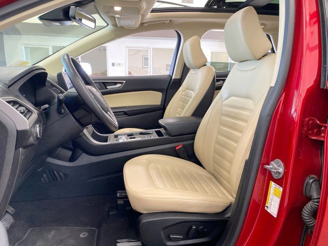 Certified 2022 Ford Edge SEL w/ Convenience Package AWD/4WD image 16
