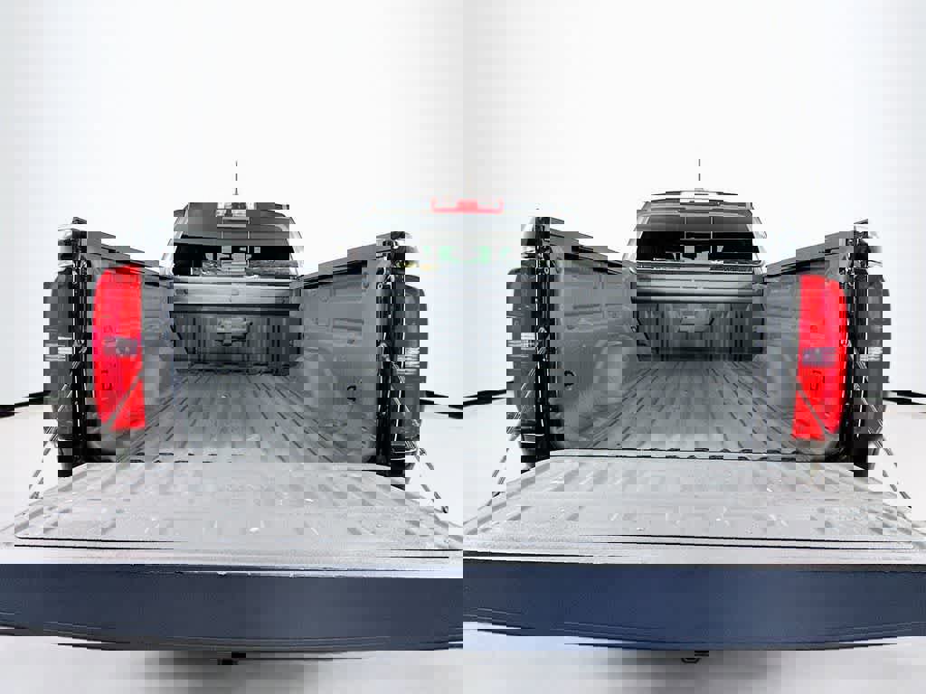 Used 2021 Chevrolet Colorado Z71 w/ Z71 Midnight Edition image 23