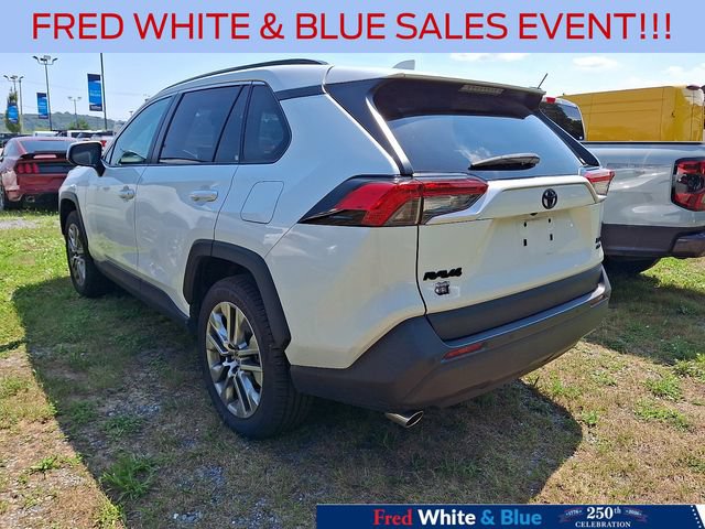 Used 2023 Toyota RAV4 XLE Premium AWD/4WD image 6