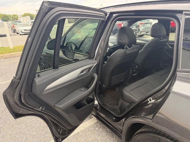 Used 2021 BMW X3 xDrive30e w/ M Sport Package AWD/4WD image 13