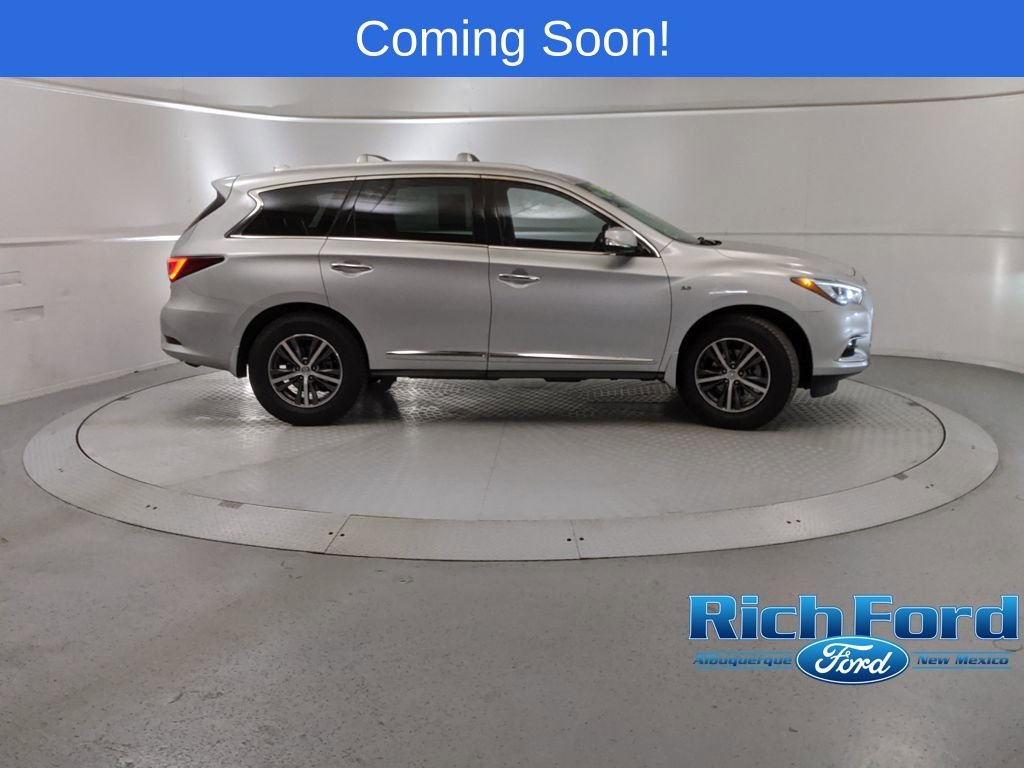 Used 2019 INFINITI QX60 Luxe w/ Essential Package image 2