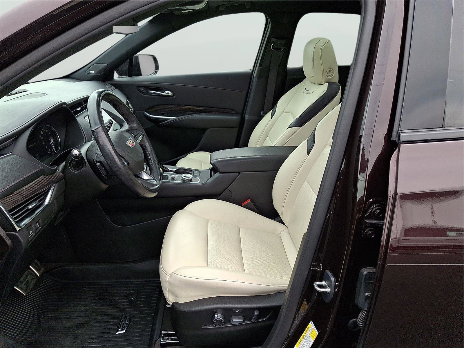 Used 2021 Cadillac XT4 Sport image 26