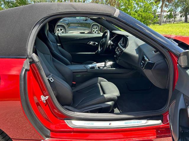 Used 2026 BMW Z4 sDrive30i RWD image 31