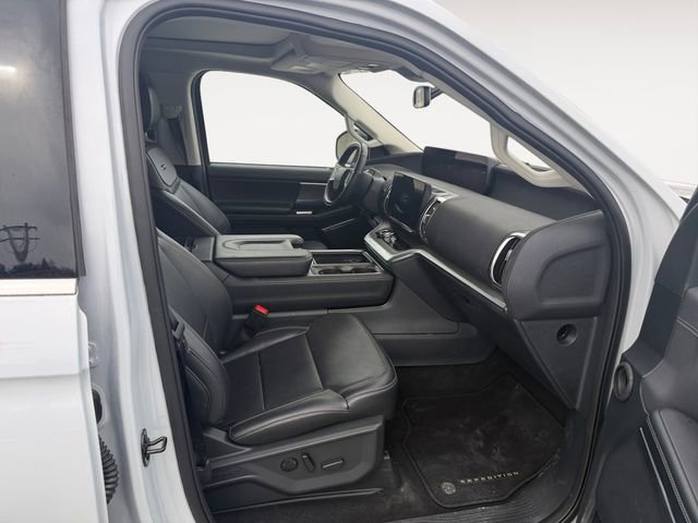 Certified 2025 Ford Expedition Platinum AWD/4WD image 15