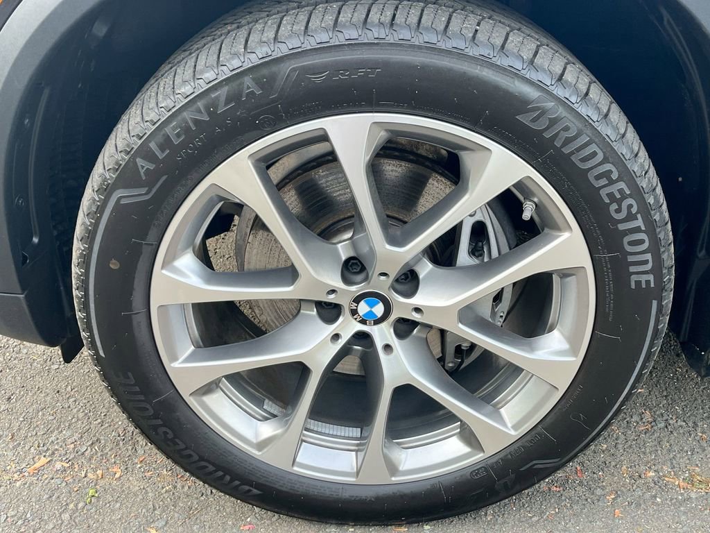 Used 2025 BMW X5 xDrive40i w/ Climate Comfort Package image 11