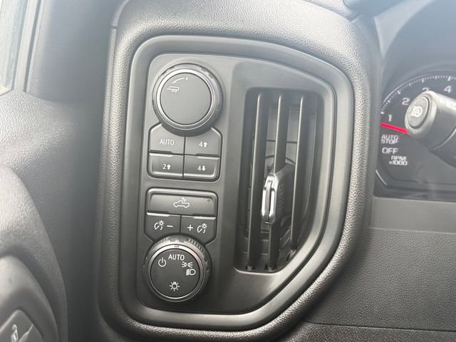 Used 2024 Chevrolet Silverado 1500 Custom Trail Boss w/ LPO, Dark Essentials Package AWD/4WD image 13