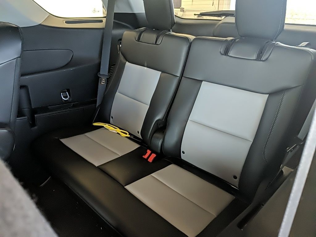 Certified 2024 Ford Explorer XLT w/ Equipment Group 202A image 15