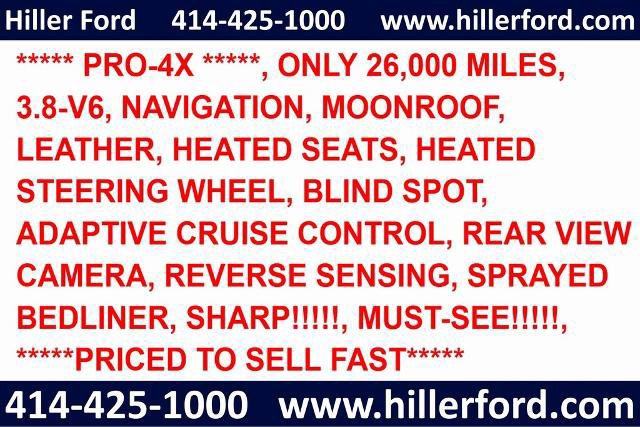 Used 2022 Nissan Frontier PRO-4X image 11