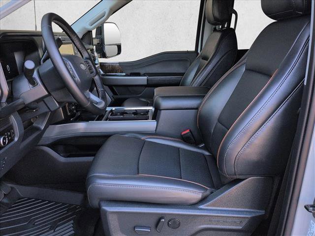 Certified 2025 Ford F250 Lariat w/ Black Appearance Package image 13