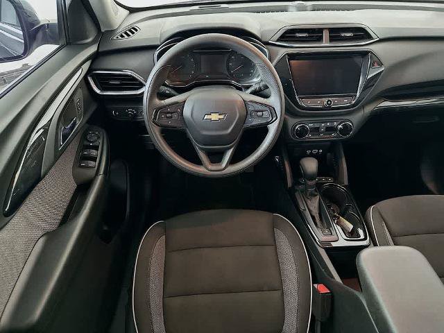 Used 2023 Chevrolet TrailBlazer LT w/ Convenience Package FWD image 10