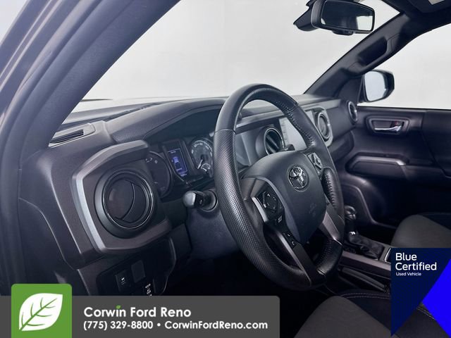 Used 2020 Toyota Tacoma TRD Off-Road image 11
