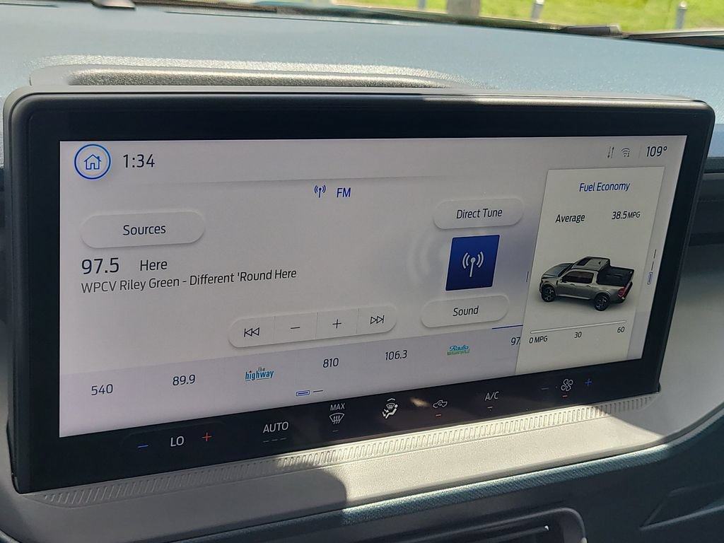 Certified 2025 Ford Maverick XL FWD image 18