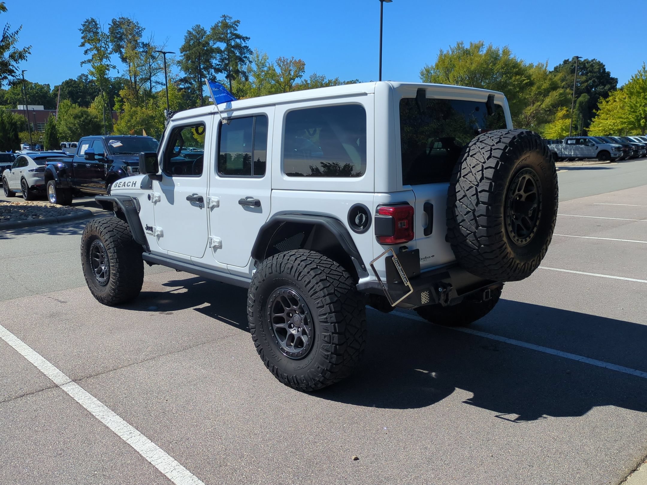 Used 2022 Jeep Wrangler Unlimited Sport w/ Xtreme Recon 35" Tire Package AWD/4WD image 6