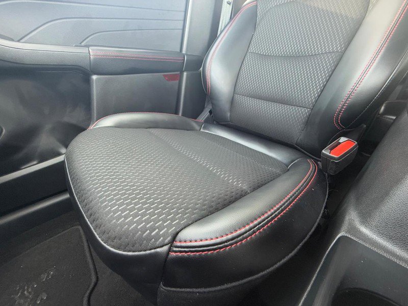 Certified 2025 Ford Escape ST-Line w/ Equipment Group 301A image 25