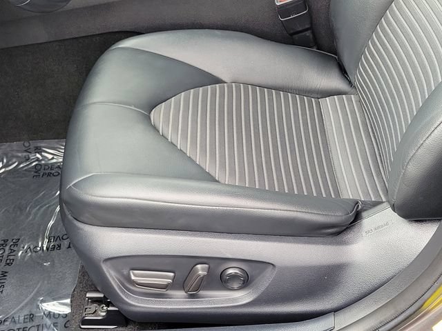 Used 2024 Toyota Camry SE FWD image 13