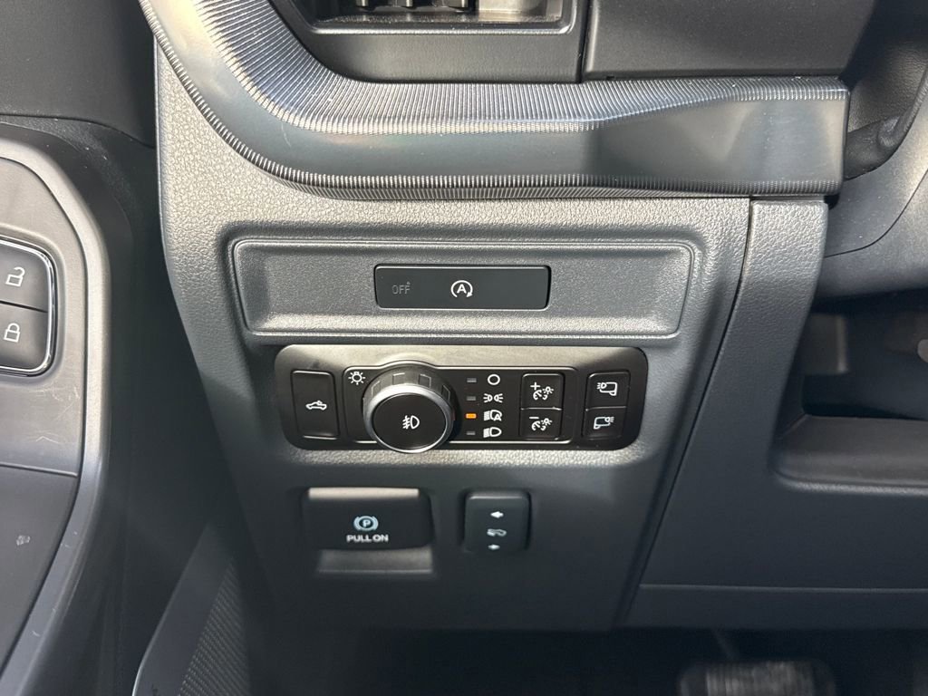 Certified 2025 Ford F150 Lariat w/ Equipment Group 502A High image 23