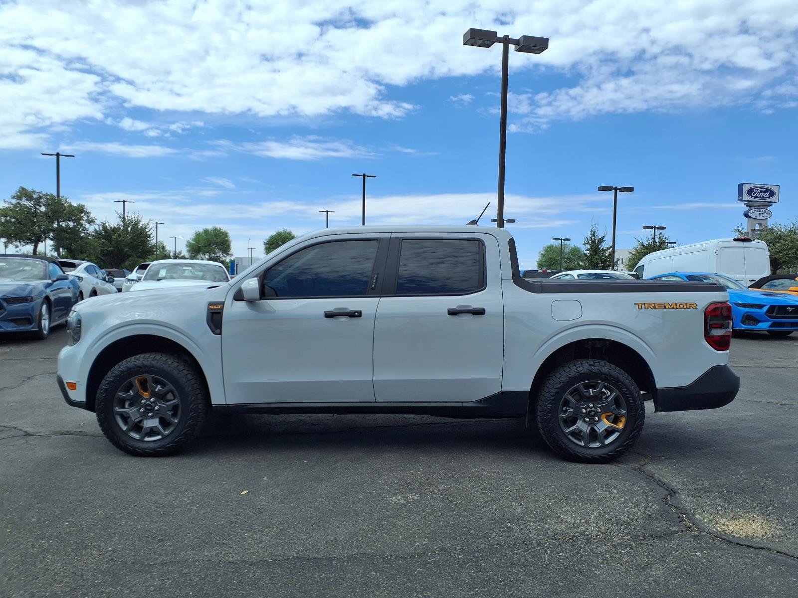 Certified 2023 Ford Maverick Tremor w/ Tremor Off-Road Package AWD/4WD image 3