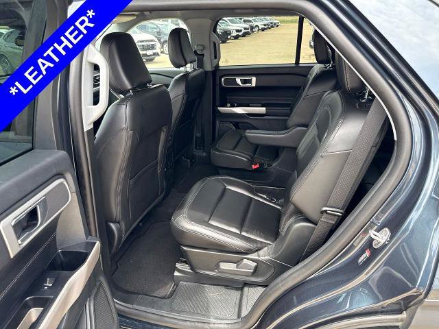 Certified 2023 Ford Explorer XLT w/ Equipment Group 202A AWD/4WD image 7