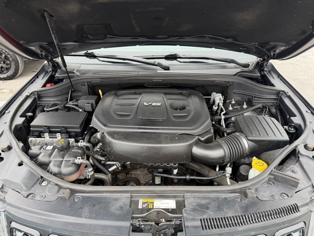 Used 2018 Jeep Grand Cherokee Altitude image 20