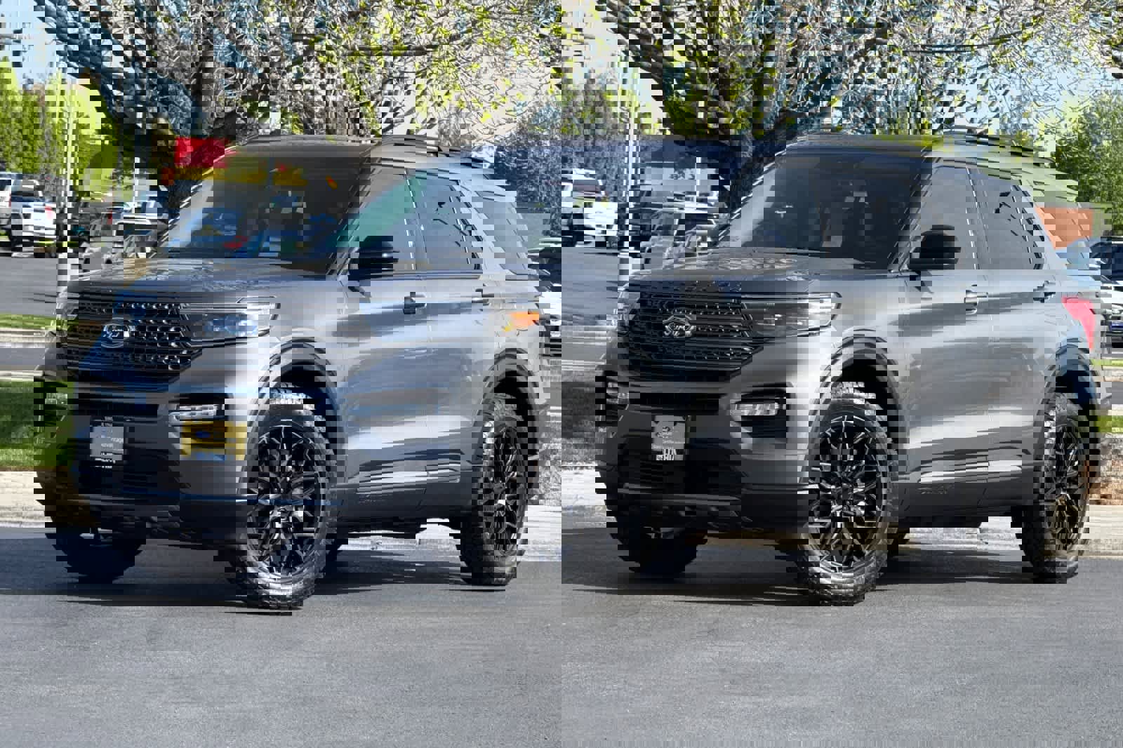 Certified 2023 Ford Explorer XLT w/ Equipment Group 202A