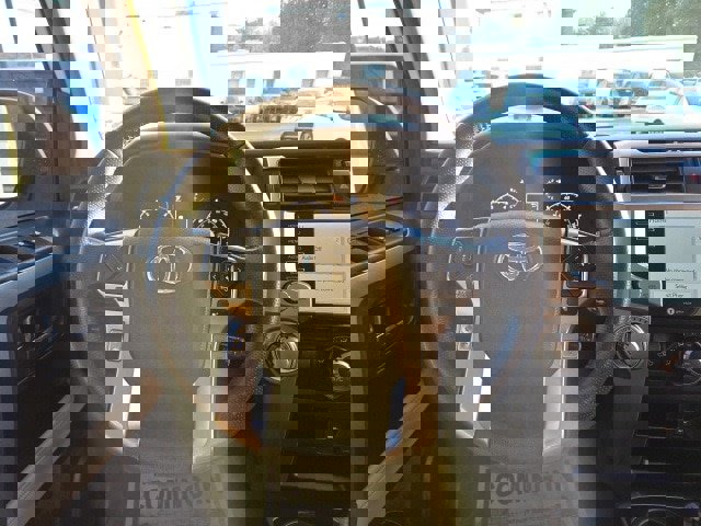 Used 2022 Toyota 4Runner SR5 Premium image 21