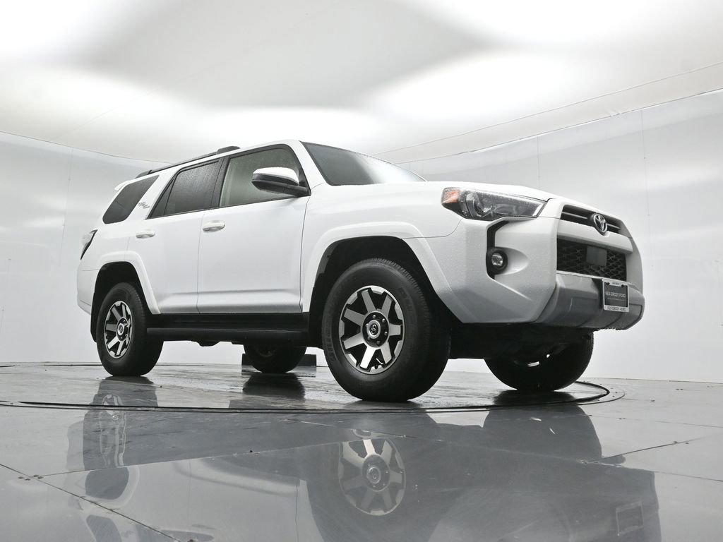 Used 2024 Toyota 4Runner TRD Off-Road image 5